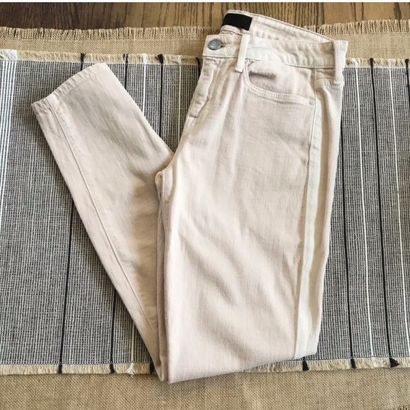 🔥LAST CHANCE VINCE Ghost Stripe Latte Skinny Jean - Picture 3 of 8